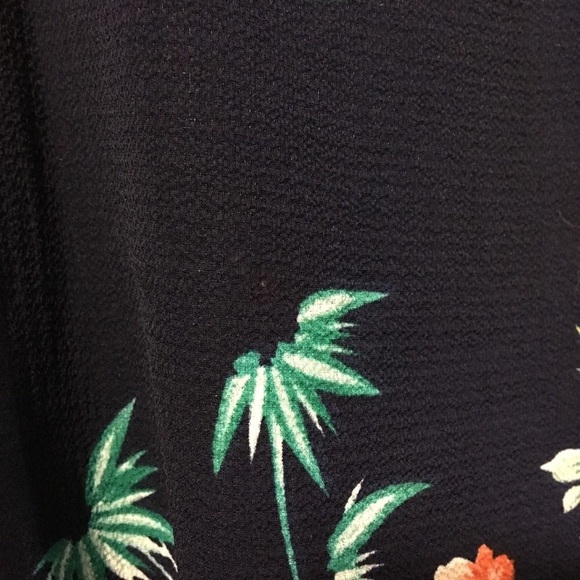 Navy Floral Print Tie Dress - Picture 4 of 7